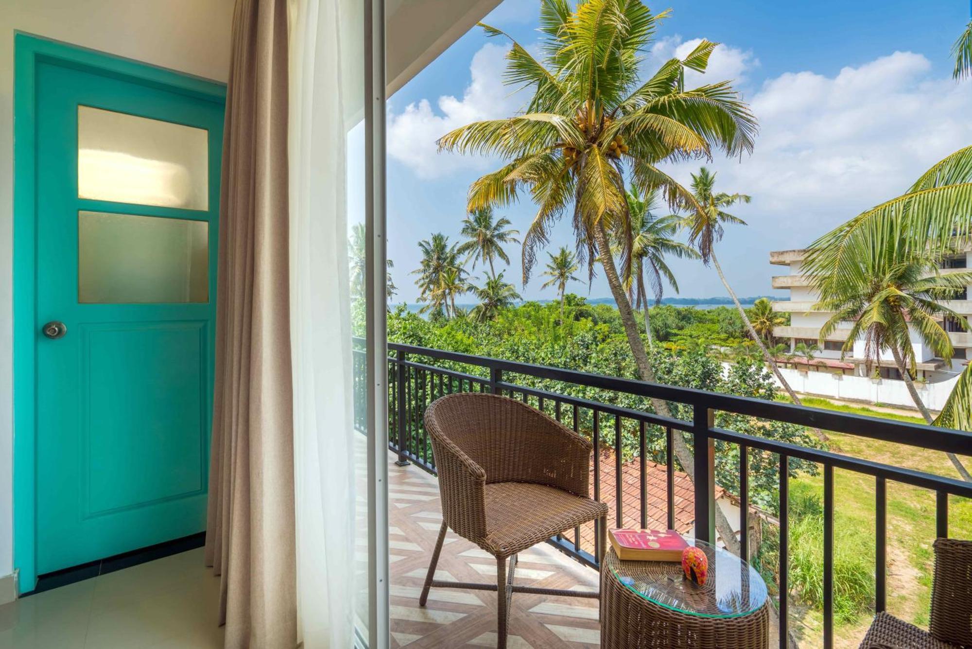 Outpost Weligama Beachfront الغرفة الصورة
